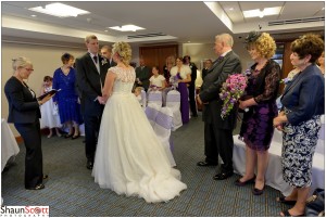 Cambridge Holiday Inn Wedding Photography